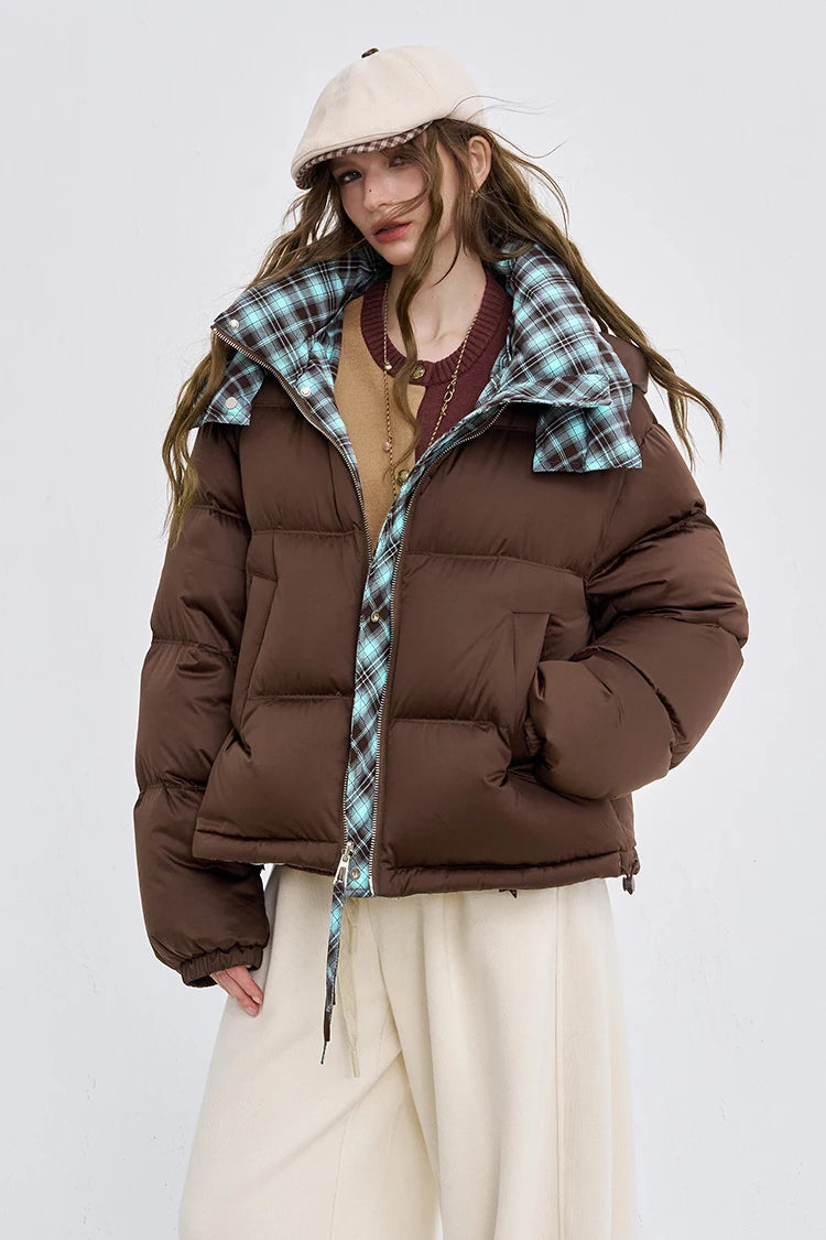 ELFSACK 2025 Winter New Arrivals Reversible Y2K Striped Short High-Neck Hooded Down Jacket For Woman