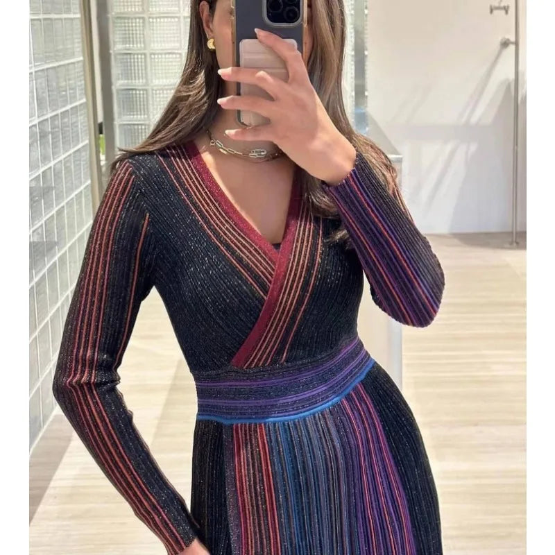 GGHK Stylish V-neck Knit Maxi Dress with Metallic Stripes 2024 New Luxury Woman Party Dress Sexy Vintage Robe Elegant Gowns