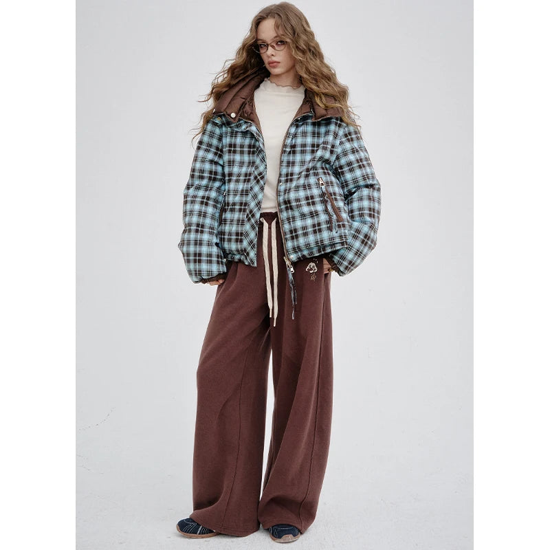 ELFSACK 2025 Winter New Arrivals Reversible Y2K Striped Short High-Neck Hooded Down Jacket For Woman