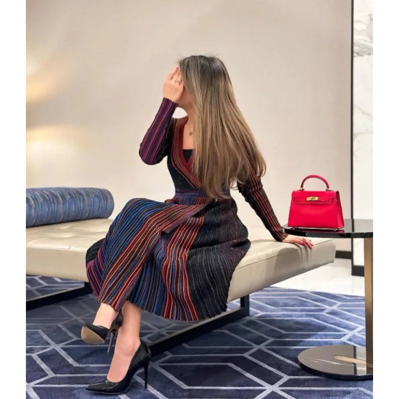 GGHK Stylish V-neck Knit Maxi Dress with Metallic Stripes 2024 New Luxury Woman Party Dress Sexy Vintage Robe Elegant Gowns