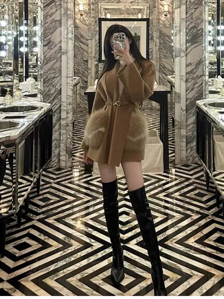 2025 New Women Winter Cashmere Wool Woolen Jacket Real Natural Fox Fur Pocket Coat Ladies Outwear Luxury Jacket