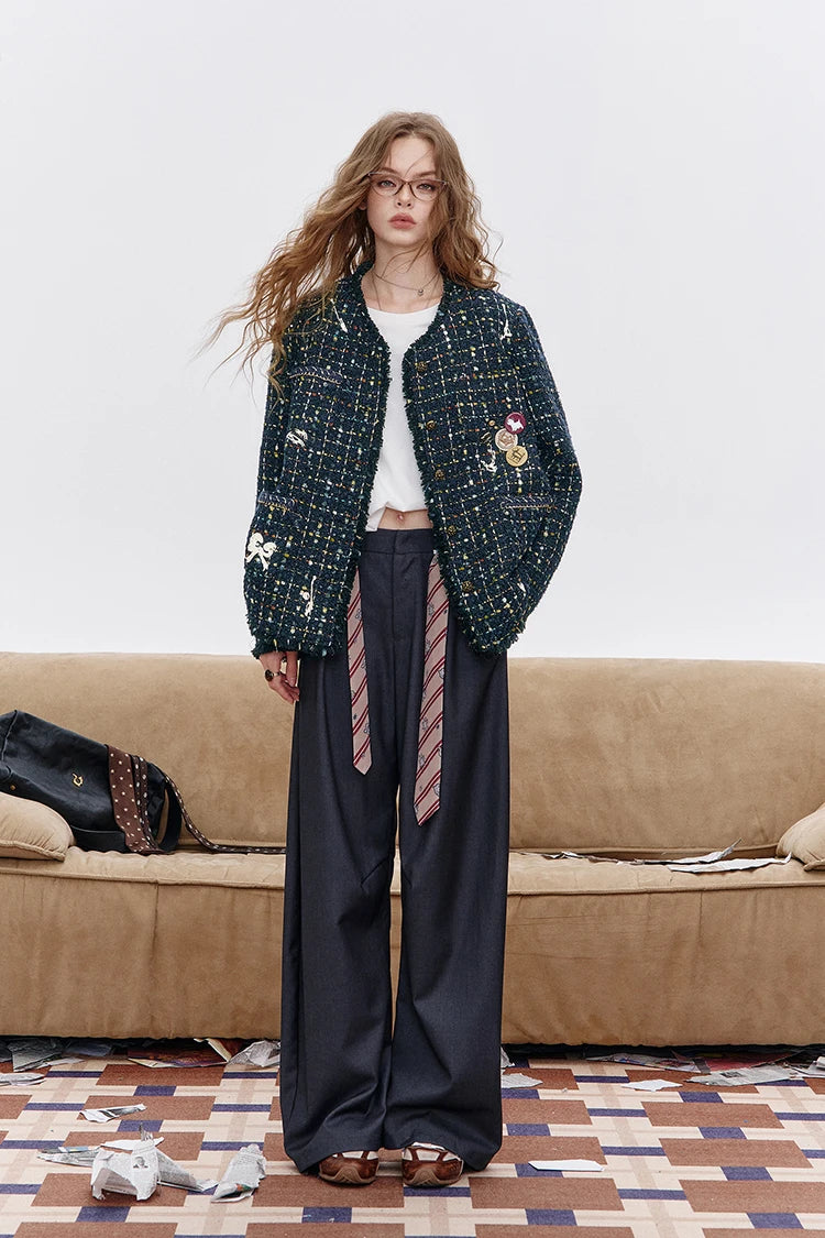 ELFSACK 2025 Autumn New Arrival Elegant French Tweed Premium Brooch Decor Blazer Jacket For Woman