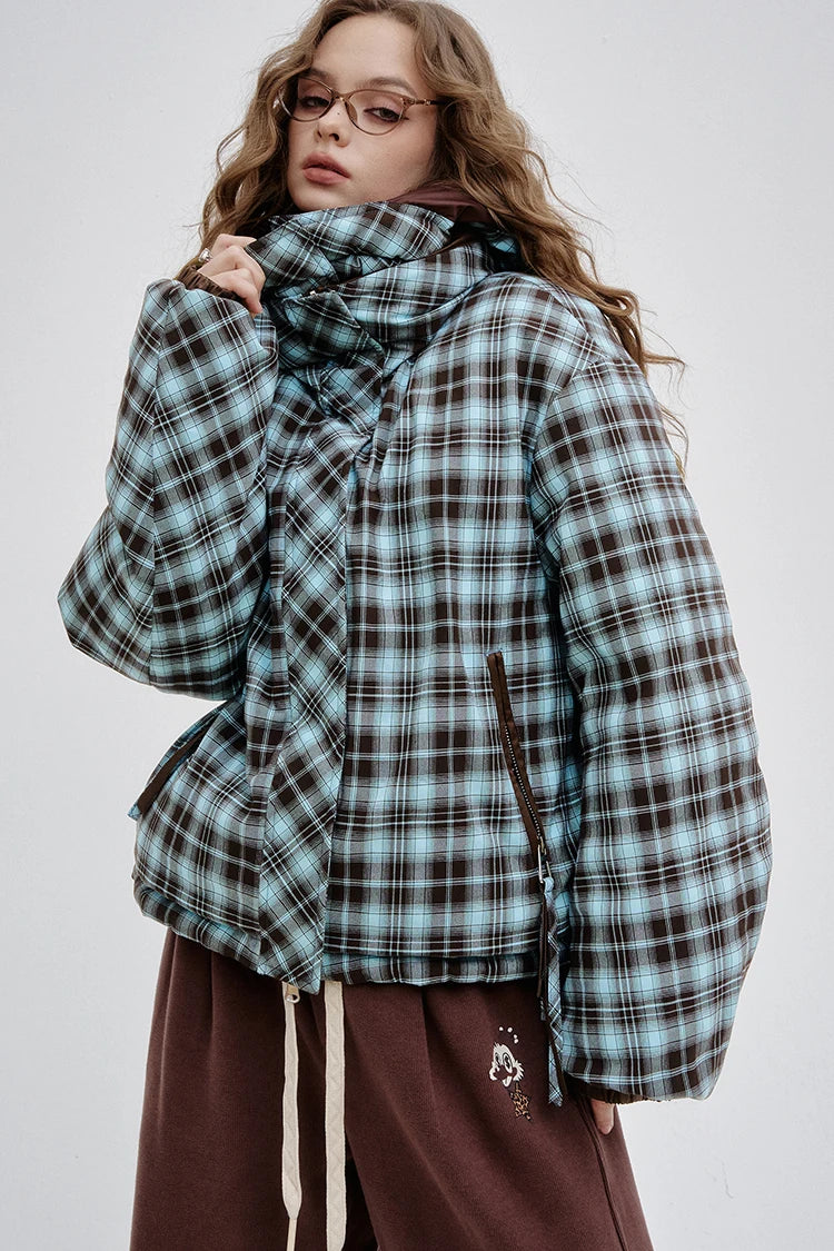 ELFSACK 2025 Winter New Arrivals Reversible Y2K Striped Short High-Neck Hooded Down Jacket For Woman